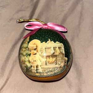 Vintage Precious Moments Christmas Ornament Decoupage 1994 The Enesco Collection